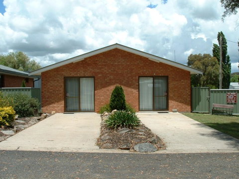 Fossicker Caravan Park - Australia Accommodation 0