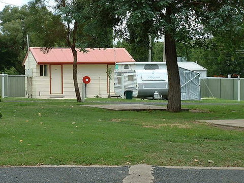 Fossicker Caravan Park - Australia Accommodation 4