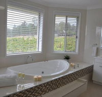 Ghost Riders Vineyard Lodge - Australia Accommodation