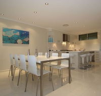 Hamilton Island Private Apartment - Poinciana - Australia Accommodation