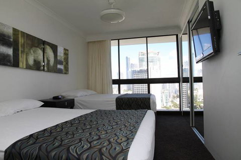 Hi Surf Beachfront Resort Apartments - Australia Accommodation 0