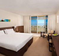 Holiday Inn Cairns Harbourside - Australia Accommodation