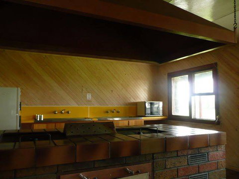 Lake Burrumbeet Caravan Park - Australia Accommodation 2