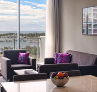 Meriton Serviced Apartments - Southport - Australia Accommodation