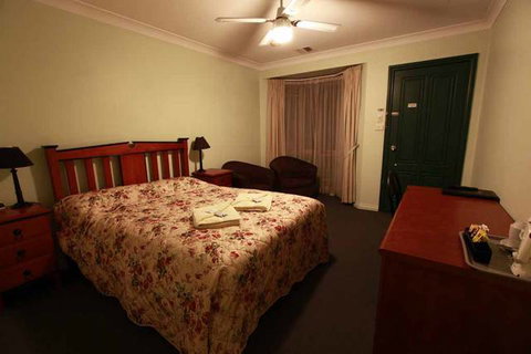 Miranda Lodge - Australia Accommodation 0