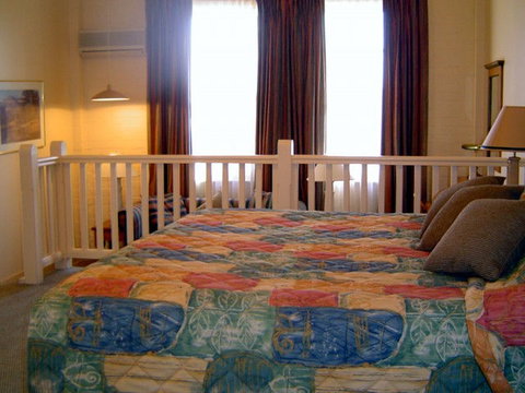 Monte Pio Motor Inn - Australia Accommodation 2
