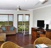Moonlight Bay Suites - Australia Accommodation