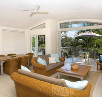 Noosa Outrigger Beach Resort - Australia Accommodation