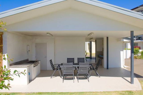 Pacific Marina Apartments - Australia Accommodation 11