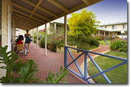 Park Avenue Holiday Units - Australia Accommodation 0