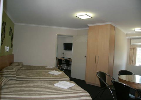 Queensgate Motel - Australia Accommodation 4