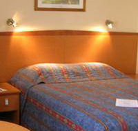 Reef Motor Inn - Australia Accommodation