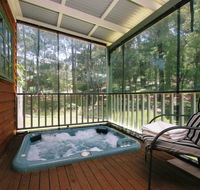 Riverglen Chalets - Australia Accommodation
