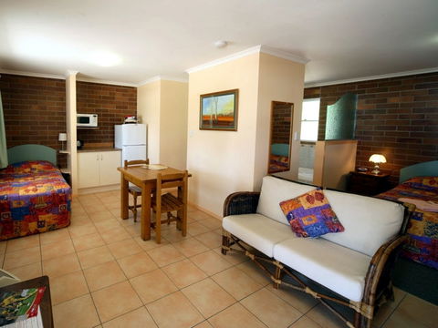 Rubyvale Motel & Holiday Units - Australia Accommodation 0