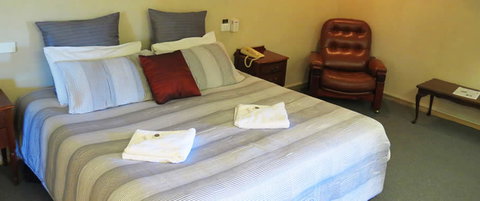Sisleys Motel - Australia Accommodation 0