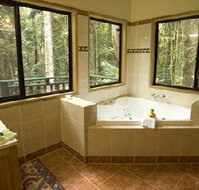 Springbrook Lyrebird Retreat - Australia Accommodation