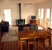Strath Valley View B and B - Australia Accommodation