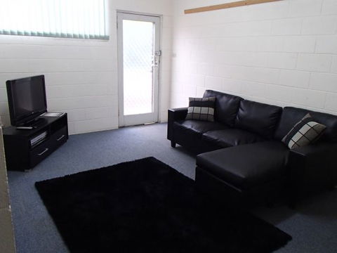 Silver Hill Townhouse - Australia Accommodation 25