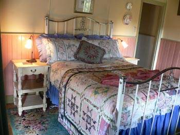 The Witches Garden - Cottage On The Creek - Australia Accommodation 0