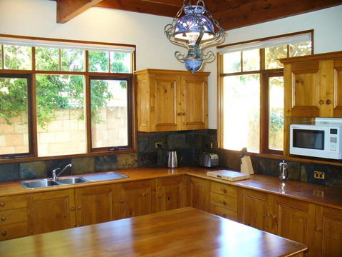 TRC House - Australia Accommodation 2