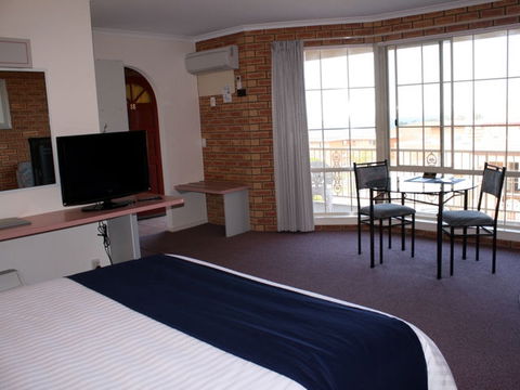 Twofold Bay Motor Inn - Australia Accommodation 2