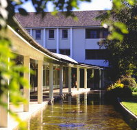 University House - Australia Accommodation