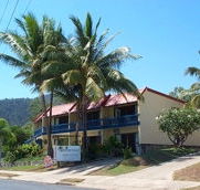 Whitsunday Waterfront Apartments - Australia Accommodation
