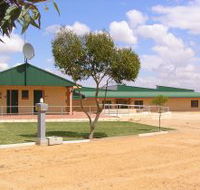 Tressies Museum and Caravan Park - Australia Accommodation
