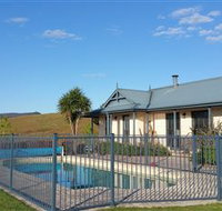 Kia Ora Lookout Retreat - Australia Accommodation