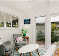 A Summer Cottage - Australia Accommodation