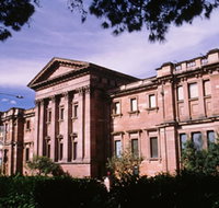 Australian Museum - Australia Accommodation