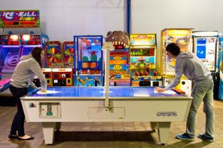 The Zone Family Entertainment Complex - Australia Accommodation 7
