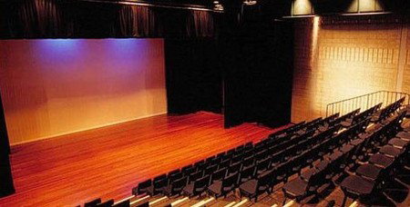 Riverside Theatre - Australia Accommodation 4