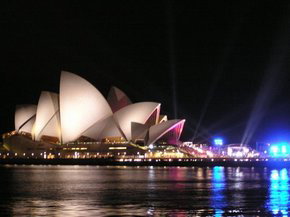 Sydney Opera House - Australia Accommodation 3