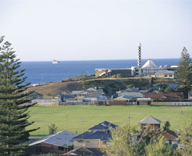 Lighthouse - Australia Accommodation 0
