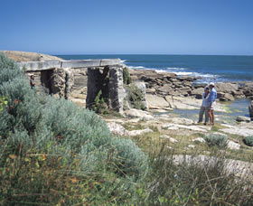 Water Wheel - Australia Accommodation 0