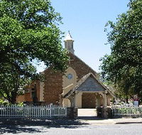 St George Church and Cemetery Tours - Australia Accommodation