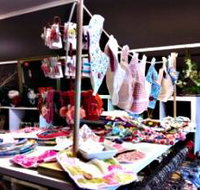 Under The Oak Handmade Gallery and Gifts - Australia Accommodation