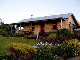 Leasingham SA Australia Accommodation