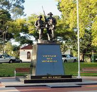 Vietnam War Memorial - Australia Accommodation