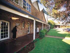 Annies Lane - Australia Accommodation 0