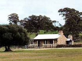 Fernfield Wines - Australia Accommodation 0