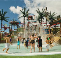 Wet 'n' Wild Water World - Australia Accommodation
