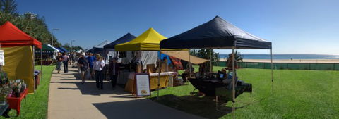 Coolangatta Beachfront Markets - Australia Accommodation 7