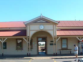 Maryborough Railway Station - Australia Accommodation 0