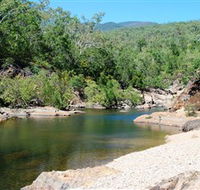 Mount Elliot Bowling Green Bay National Park - Australia Accommodation
