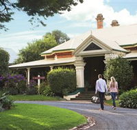 Historical Walk Through Russell Street - Australia Accommodation