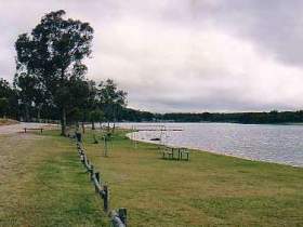 Storm King Dam - Australia Accommodation 0
