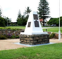 Dunwich War Memorial - Australia Accommodation