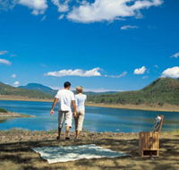 Lake Maroon - Australia Accommodation